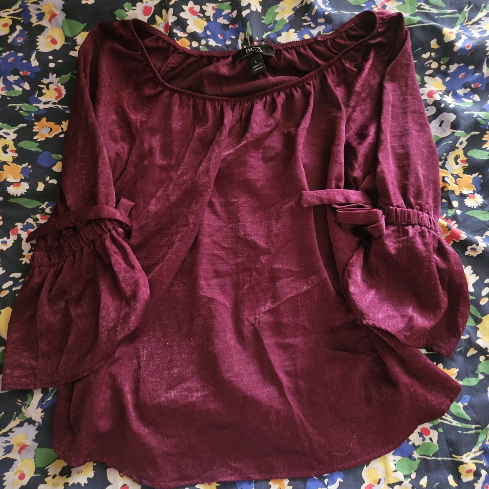 BCX Red Puff Sleeve Ruffled Blouse
